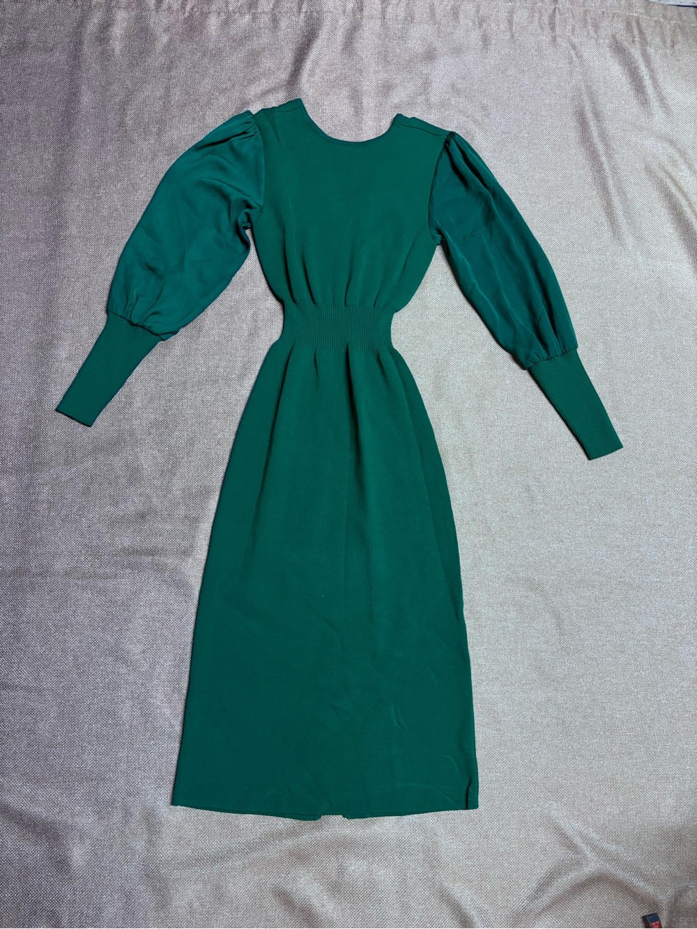 Eva Mendez Deep Green Long Sleeve Midi Dress with long sleeve Size XS